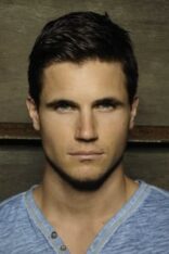 Robbie Amell