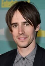 Reeve Carney